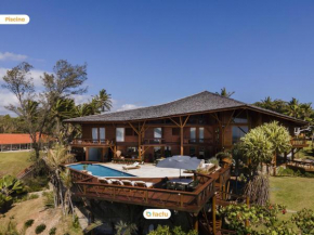 Casa de Madeira à Beira do Rio Fortim c/ Serviço